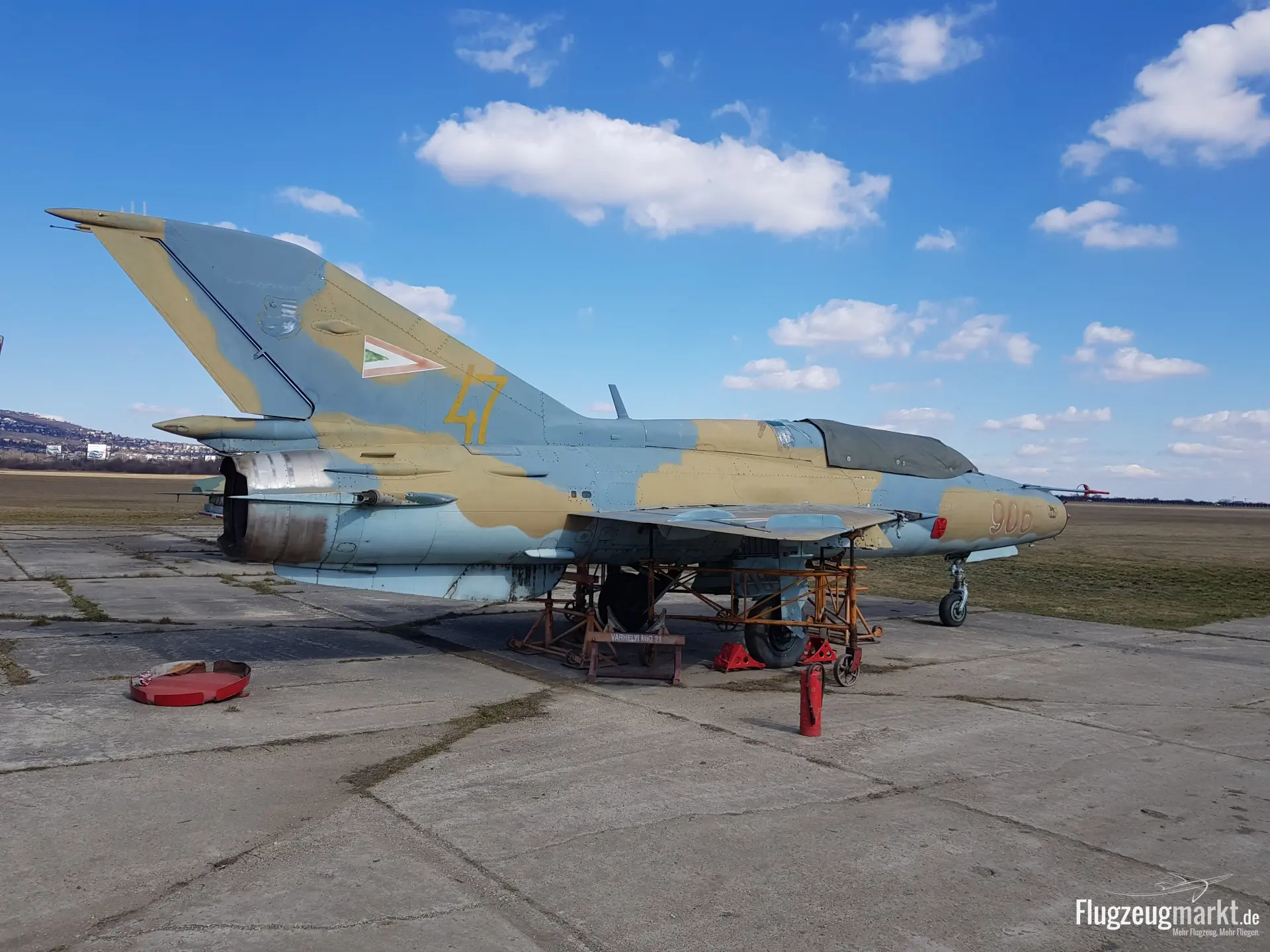 Mikojan-Gurewitsch MiG-21 UM (Jet) - Bild 1