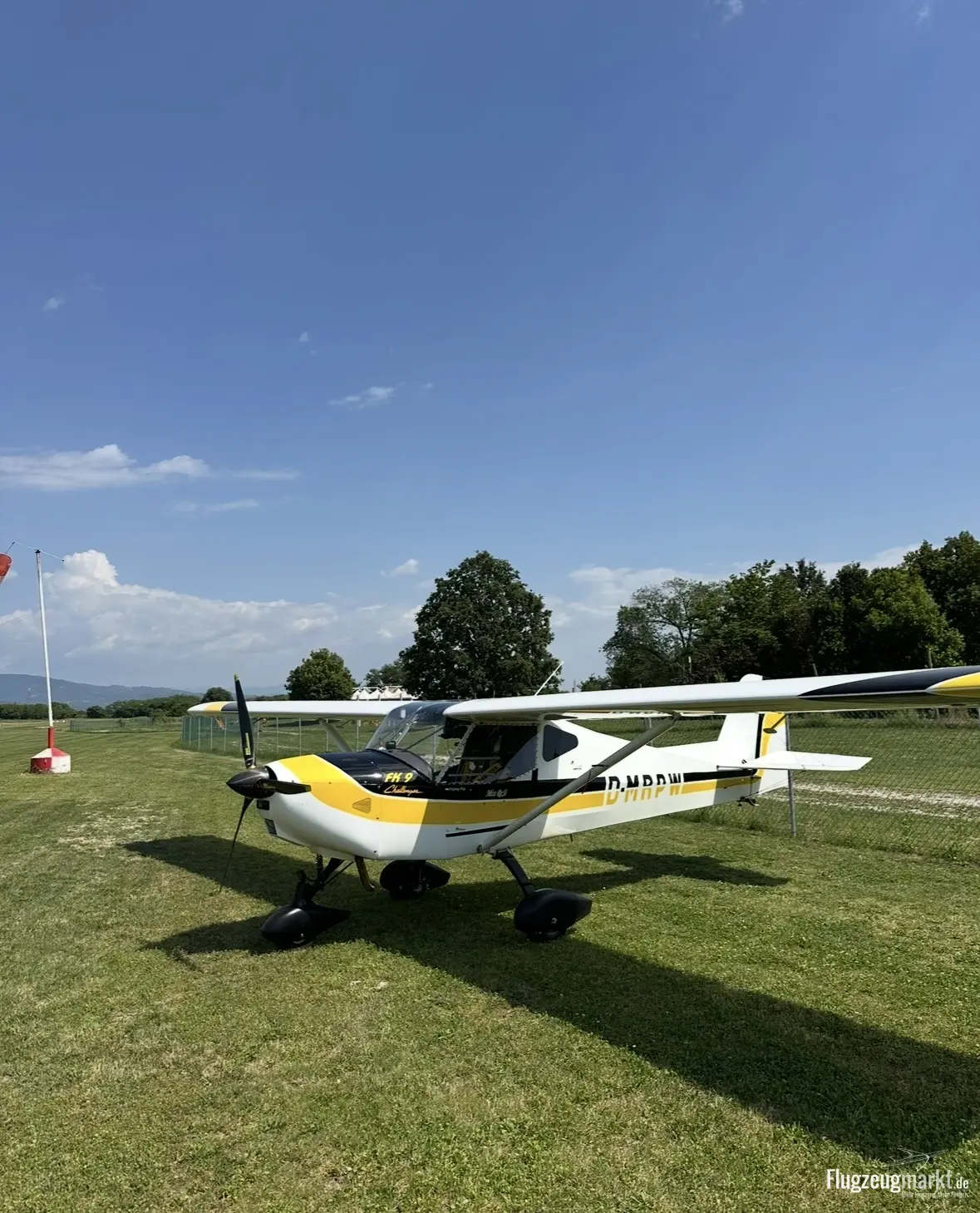 FK Lightplanes FK9 Mark II (Ultraleichtflugzeug) - Bild 1