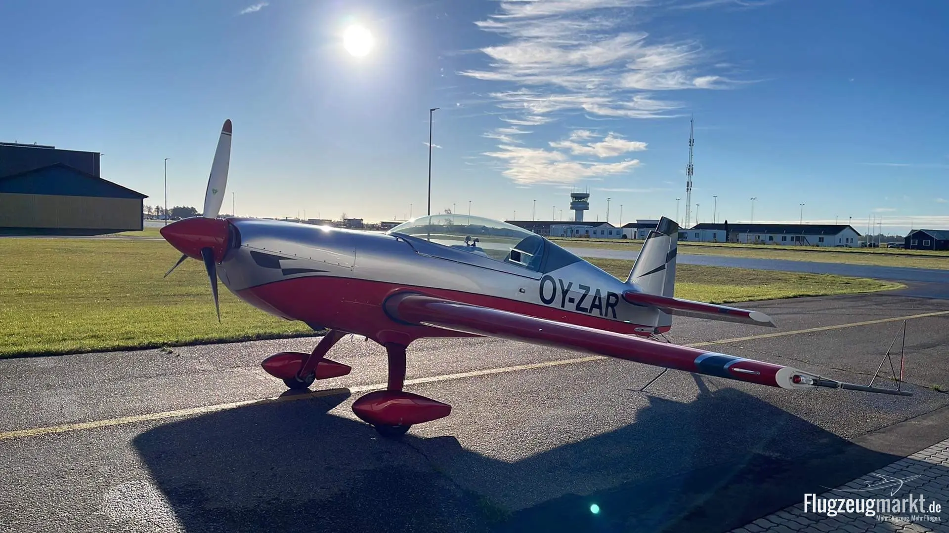 Extra Aircraft Extra 200 (Motorflugzeug) - Bild 1