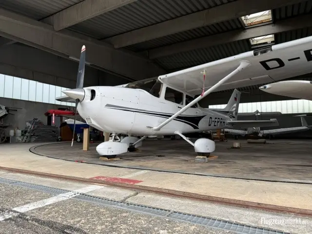 Cessna 172S Skyhawk SP (Motorflugzeug) - Bild 1