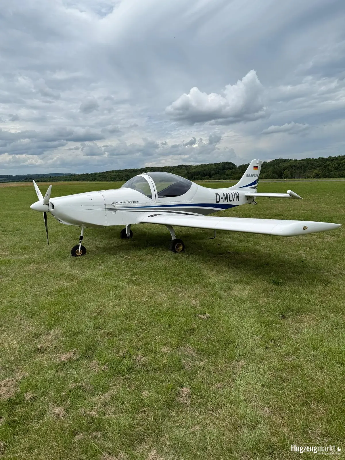 Breezer Aircraft B400-6 (Ultraleichtflugzeug) - Bild 1