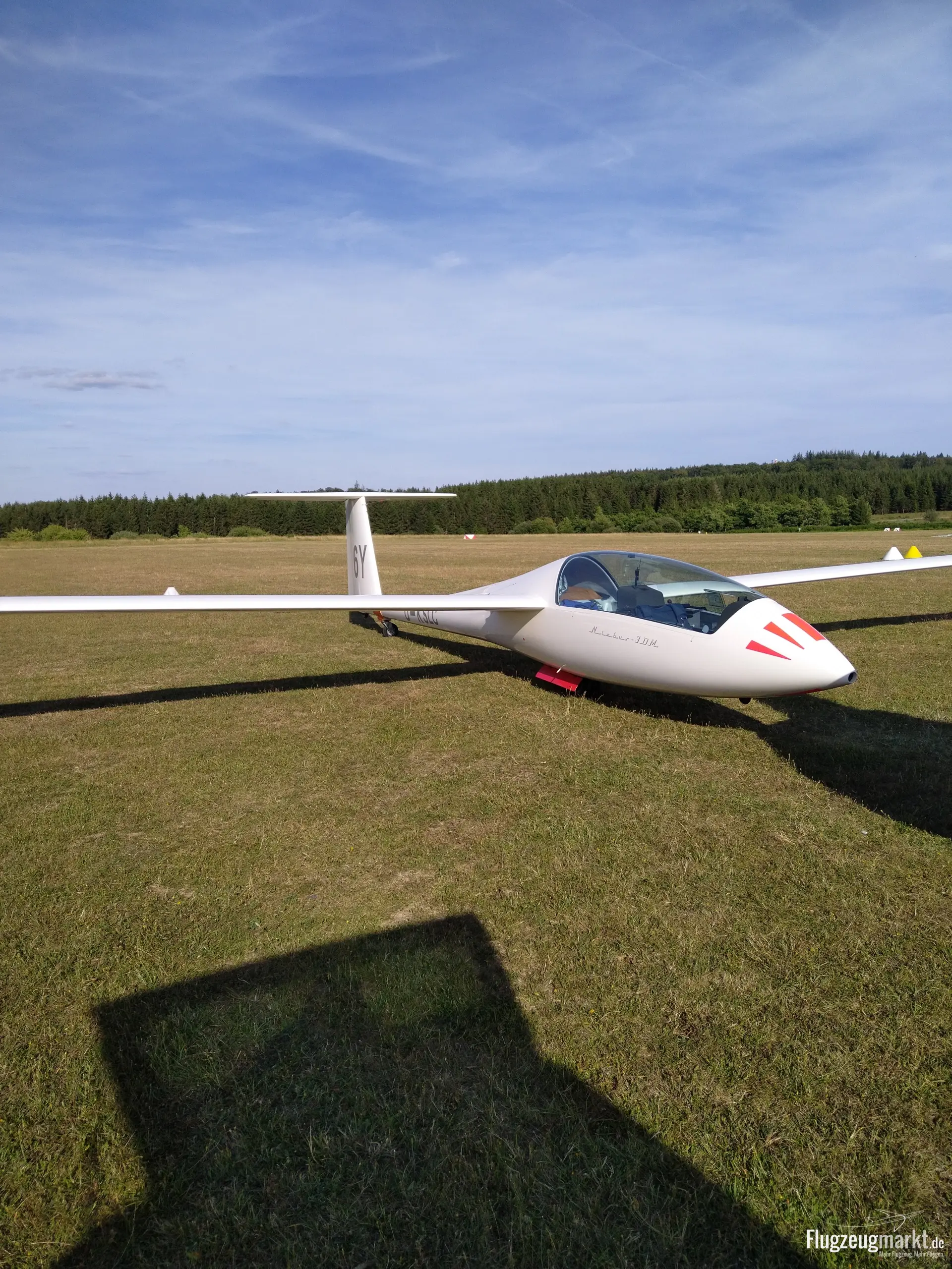 Schempp-Hirth Nimbus-3DM (Motorsegler) - Bild 1