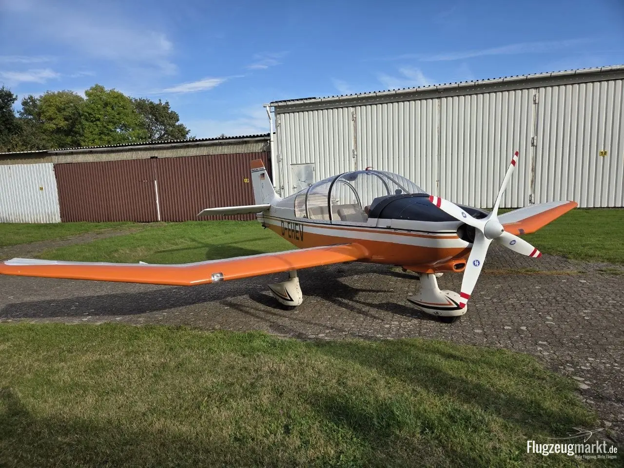 Robin DR400/180 Remorqueur (Motorflugzeug) - Bild 1