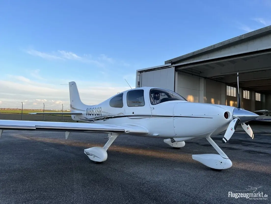 Cirrus SR22 G2 GTS (Motorflugzeug) - Bild 1