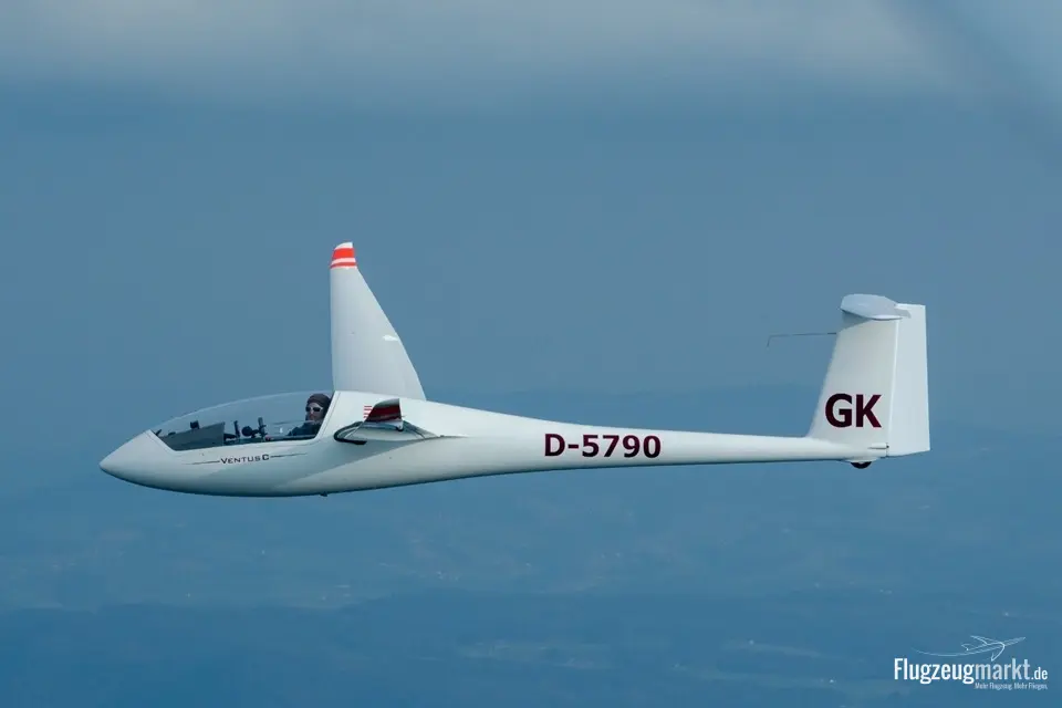 Schempp-Hirth Ventus c (Segelflugzeug) - Bild 1