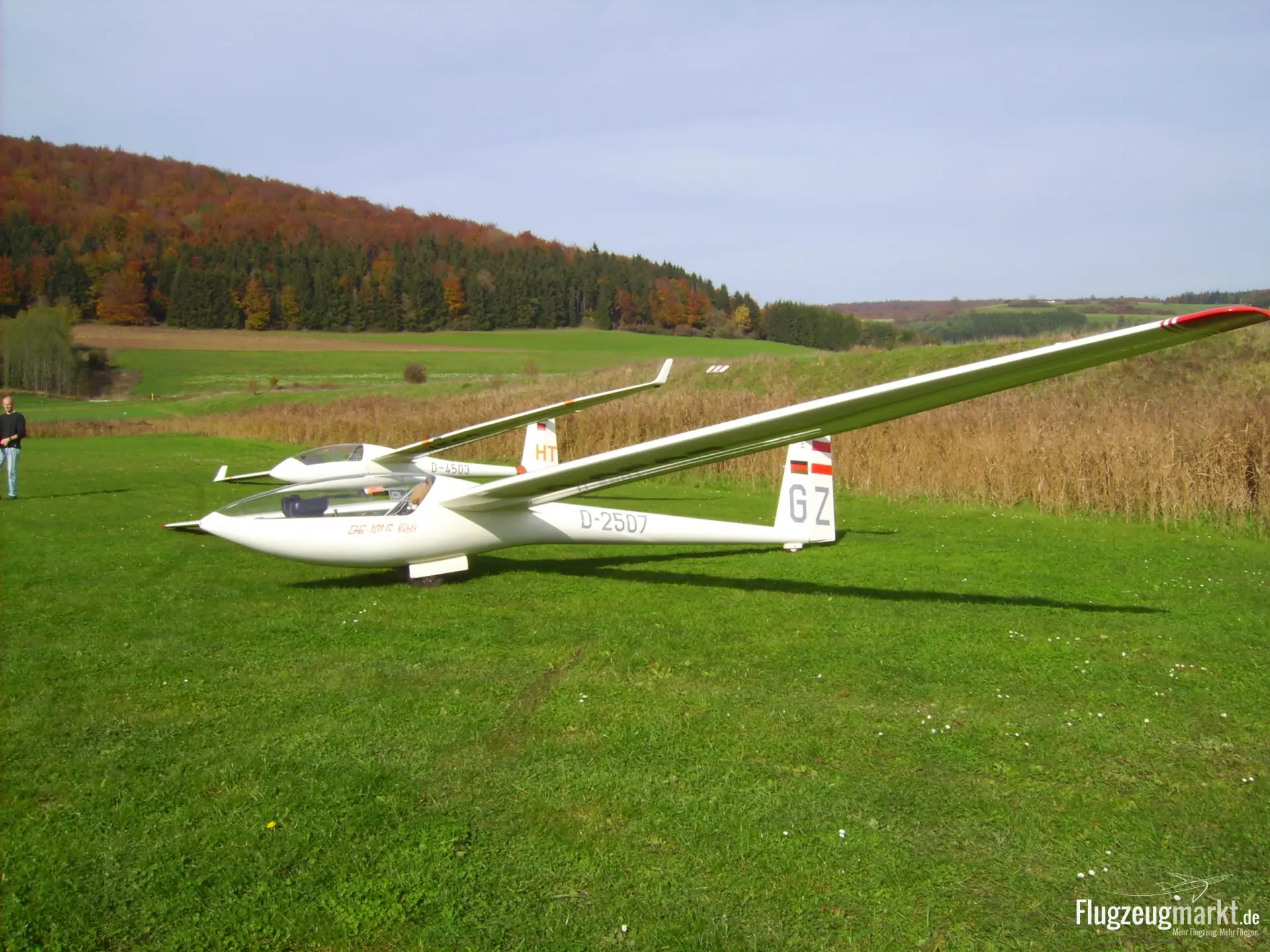 Glaser-Dirks DG-100G Elan (Segelflugzeug) - Bild 1