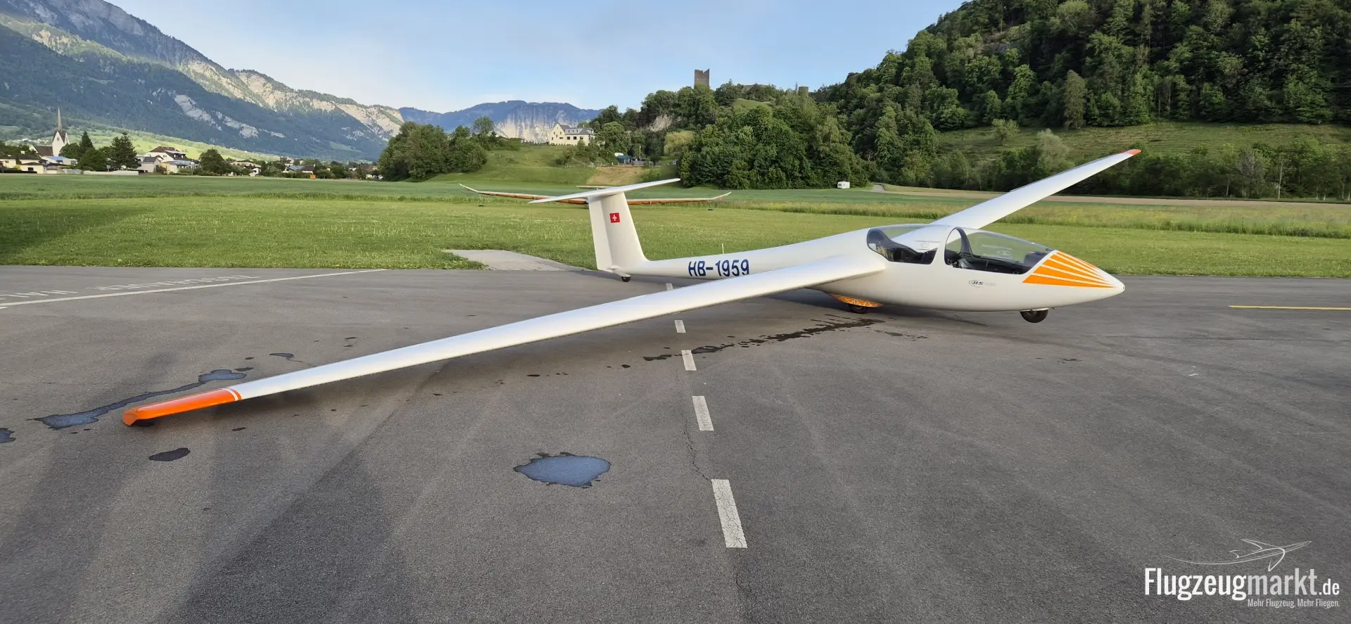 Alexander Schleicher ASK 21 (Segelflugzeug) - Bild 1