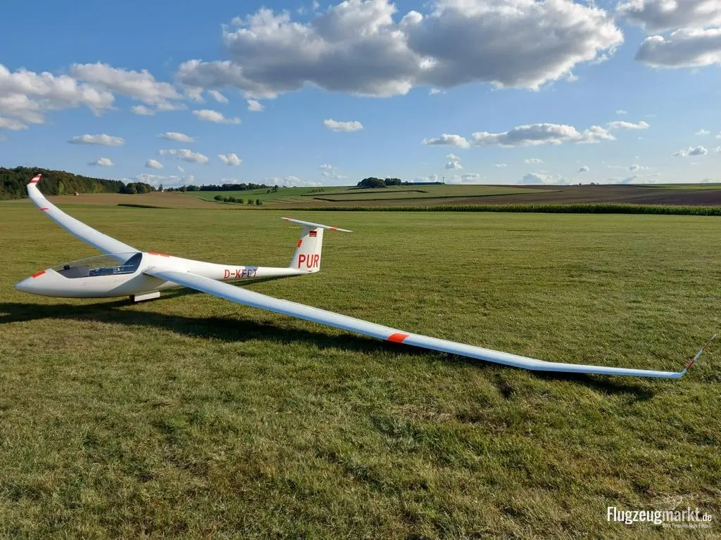 Schempp-Hirth Discus 2cT (Motorsegler) - Bild 1