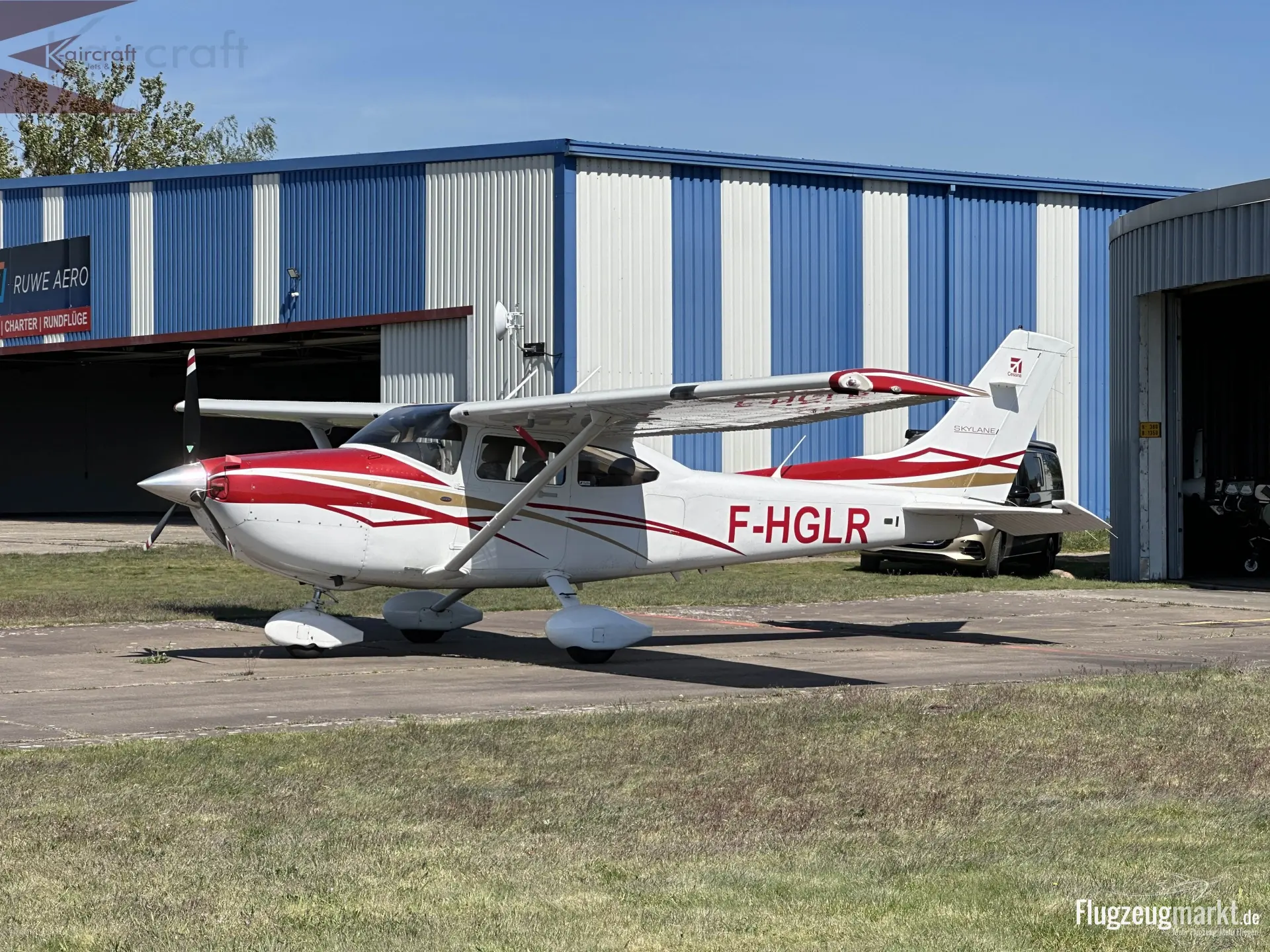 Cessna 182T Skyhawk (Motorflugzeug) - Bild 1