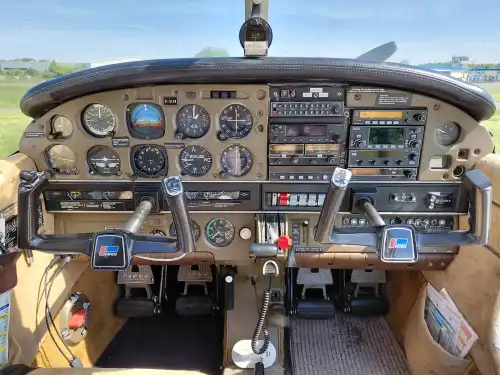 Piper Aircraft PA-28-181 Archer (Motorflugzeug) - Bild 2