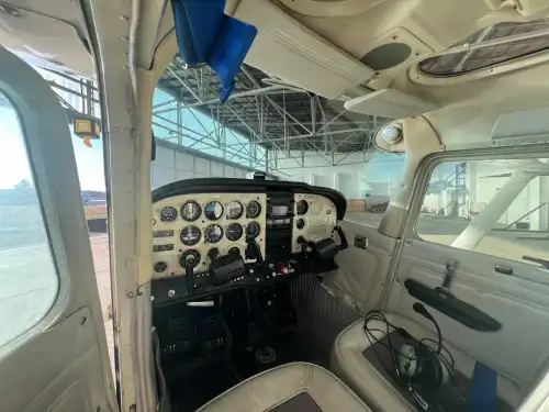 Cessna 172N (Motorflugzeug) - Bild 4