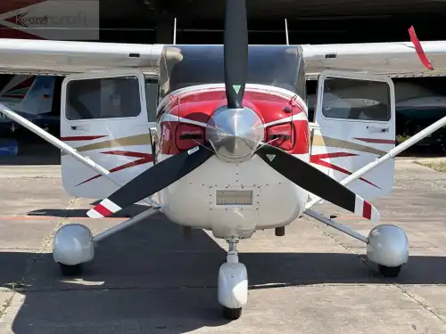 Cessna 182T Skyhawk (Motorflugzeug) - Bild 4