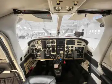 Cessna P210 Centurion (Motorflugzeug) - Bild 2