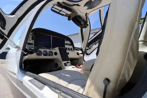 Cirrus SR22 G2 Turbo (Motorflugzeug) - Bild 10