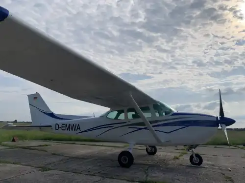 Cessna 172N (Motorflugzeug) - Bild 10