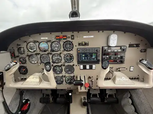 Piper Aircraft PA-28-181 Archer III (Motorflugzeug) - Bild 6