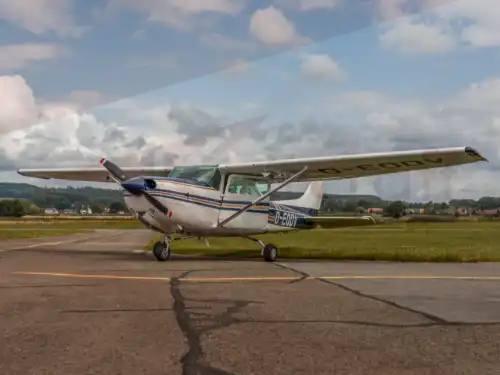 Cessna FR182RG Skylane (Motorflugzeug) - Bild 2
