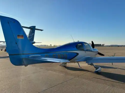 Cirrus SR22T G6 GTS (Motorflugzeug) - Bild 3