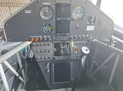 Extra Aircraft Extra 330LT (Motorflugzeug) - Bild 4