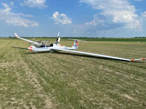 Grob Aircraft G103 Twin III SL (Motorsegler) - Bild 4