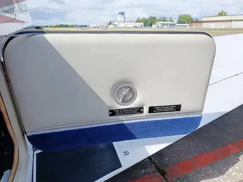 Beechcraft Bonanza F33A (Motorflugzeug) - Bild 6