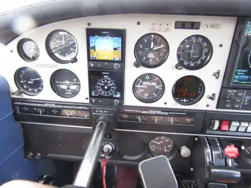 Piper Aircraft PA-28-181 Archer II (Motorflugzeug) - Bild 5