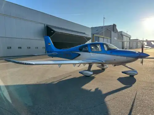 Cirrus SR22T G6 GTS (Motorflugzeug) - Bild 2