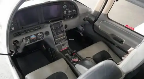 Cirrus SR22 G2 (Motorflugzeug) - Bild 5