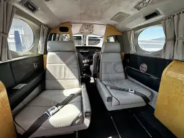 Cessna 421C (Motorflugzeug) - Bild 2