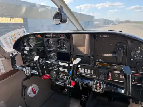 Piper Aircraft PA-28R-200 Arrow II (Motorflugzeug) - Bild 4