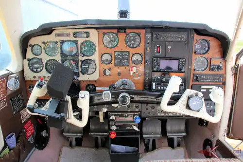 Beechcraft Bonanza F33A (Motorflugzeug) - Bild 7