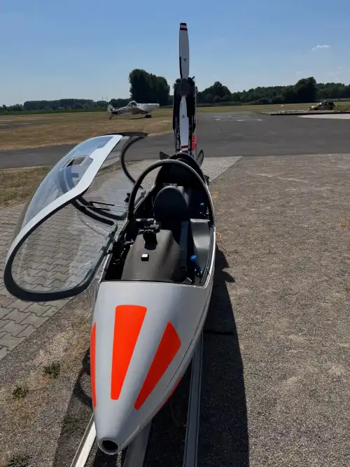 Grob Aircraft G103 Twin III SL (Motorsegler) - Bild 11