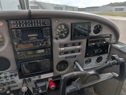 Piper Aircraft PA-28-140 Cherokee (Motorflugzeug) - Bild 5