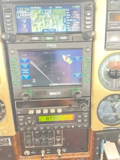 Cessna P210N (Motorflugzeug) - Bild 11