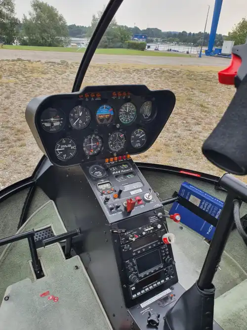 Robinson R44 Raven II (Helikopter) - Bild 7