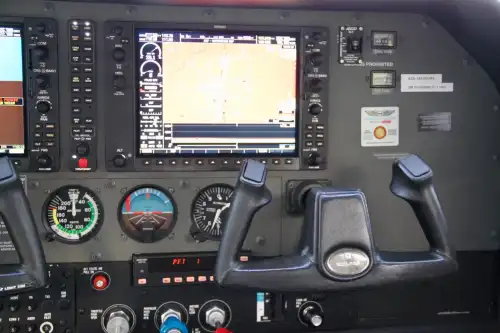 Cessna 182 Skylane (Motorflugzeug) - Bild 9