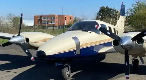 Motorflugzeug PA-34-220T Seneca IV des Herstellers Piper Aircraft