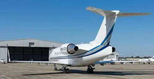 Bombardier Challenger 601-1A (Jet) - Bild 4