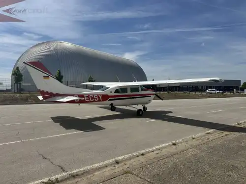 Cessna 210N Centurion II (Motorflugzeug) - Bild 3
