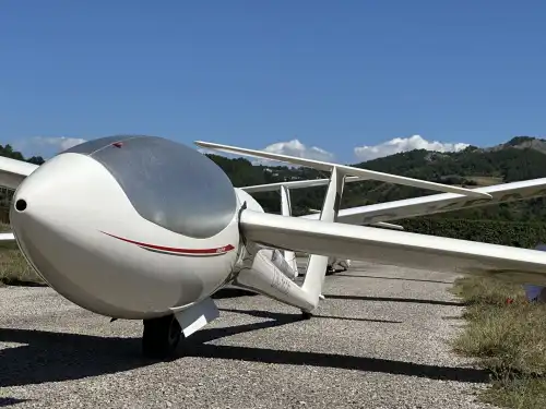 Alexander Schleicher ASW 24 E (Motorsegler) - Bild 2