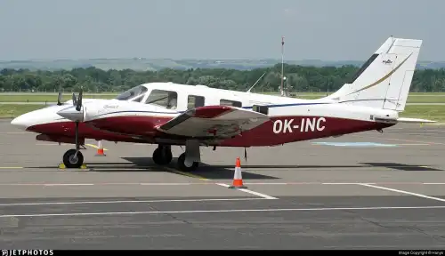 Piper Aircraft PA-34-220T Seneca V (Motorflugzeug) - Bild 2