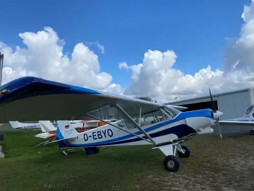 Motorflugzeug PA-18-180 Super Cub des Herstellers Piper Aircraft