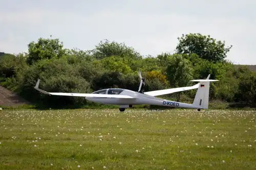 Motorsegler DG-1001M des Herstellers DG Flugzeugbau
