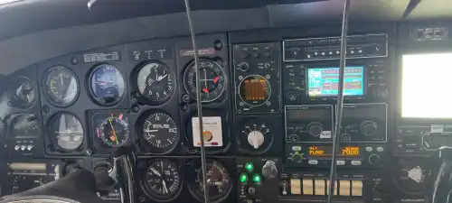Rockwell Commander 114A (Motorflugzeug) - Bild 5