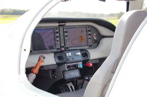 Columbia Aircraft 400 SLX (Motorflugzeug) - Bild 8