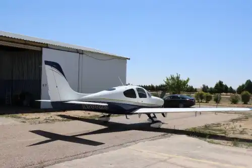 Cirrus SR22 G2 Turbo (Motorflugzeug) - Bild 3