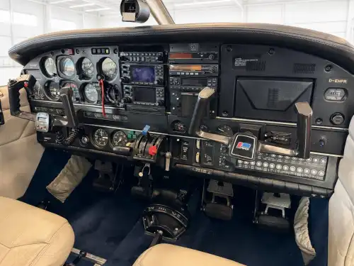 Piper Aircraft PA-32R-301T Turbo Saratoga SP (Motorflugzeug) - Bild 5