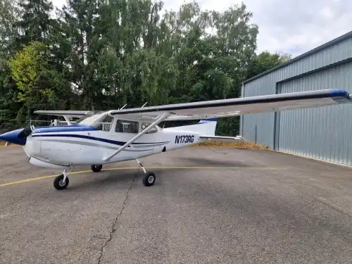 Motorflugzeug 172RG Cutlass des Herstellers Cessna