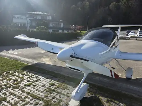 Diamond Aircraft DA20 A1 (Motorflugzeug) - Bild 2