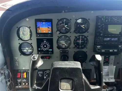 Cessna TU206F Turbo Stationair II (Motorflugzeug) - Bild 8